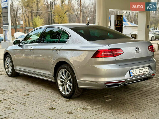 Серый Фольксваген Пассат, объемом двигателя 1.97 л и пробегом 145 тыс. км за 22500 $, фото 53 на Automoto.ua