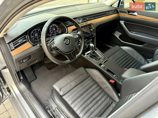 Серый Фольксваген Пассат, объемом двигателя 1.97 л и пробегом 145 тыс. км за 22500 $, фото 23 на Automoto.ua