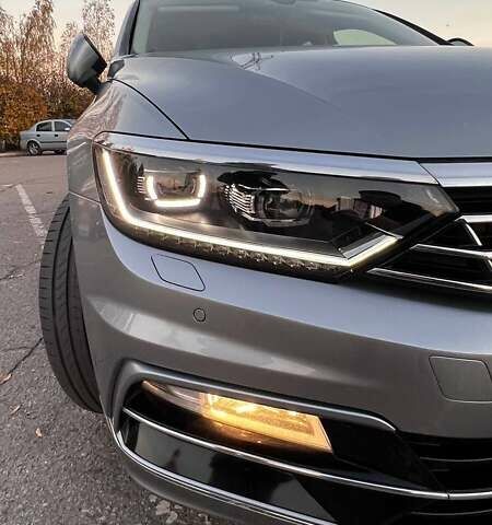 Серый Фольксваген Пассат, объемом двигателя 2 л и пробегом 237 тыс. км за 21000 $, фото 52 на Automoto.ua