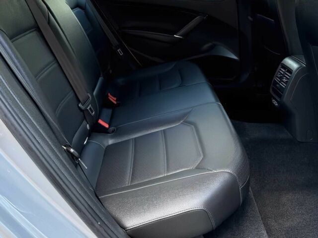 Серый Фольксваген Пассат, объемом двигателя 2 л и пробегом 46 тыс. км за 7800 $, фото 11 на Automoto.ua