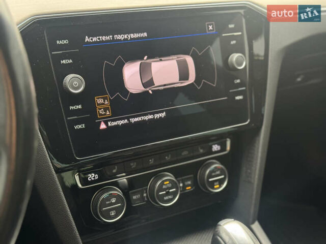 Серый Фольксваген Пассат, объемом двигателя 1.97 л и пробегом 245 тыс. км за 20500 $, фото 41 на Automoto.ua