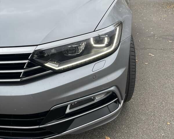 Серый Фольксваген Пассат, объемом двигателя 2 л и пробегом 237 тыс. км за 21000 $, фото 44 на Automoto.ua