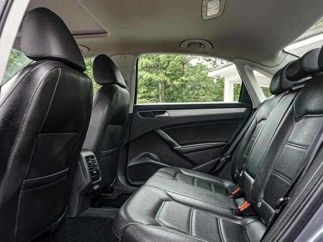 Фольксваген Пассат 2019 в Львове на Automoto.ua Серый Фольксваген Пассат, объемом двигателя 2 л и пробегом 40 тыс. км за 7500 $, фото 12 на Automoto.ua