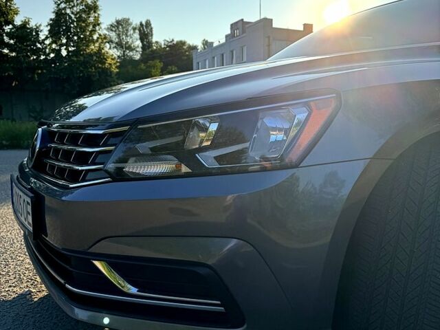 Серый Фольксваген Пассат, объемом двигателя 2 л и пробегом 67 тыс. км за 15500 $, фото 4 на Automoto.ua