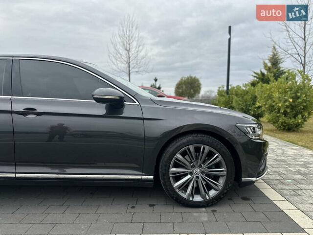 Серый Фольксваген Пассат, объемом двигателя 1.97 л и пробегом 245 тыс. км за 20500 $, фото 14 на Automoto.ua