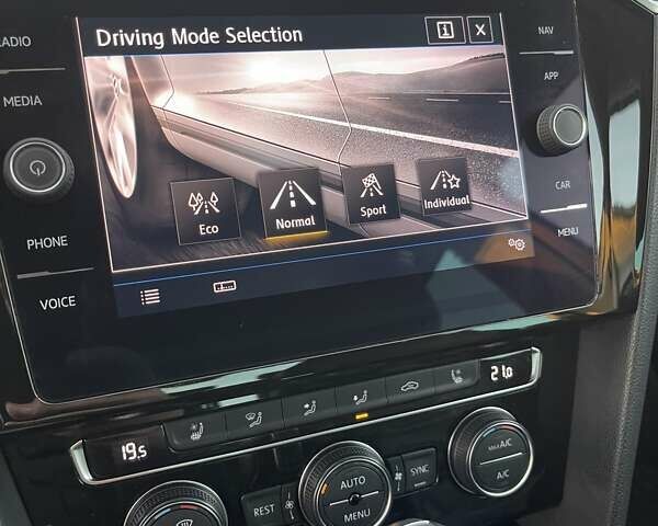 Фольксваген Пассат 2019 в Кривом Роге на Automoto.ua Серый Фольксваген Пассат, объемом двигателя 2 л и пробегом 237 тыс. км за 21000 $, фото 93 на Automoto.ua