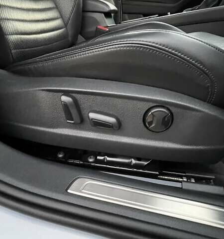 Фольксваген Пассат 2019 в Кривом Роге на Automoto.ua Серый Фольксваген Пассат, объемом двигателя 2 л и пробегом 237 тыс. км за 21000 $, фото 41 на Automoto.ua