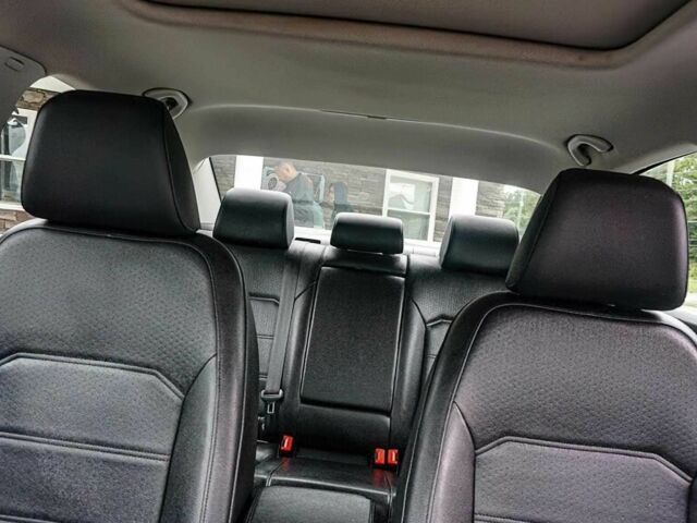 Фольксваген Пассат 2019 в Львове на Automoto.ua Серый Фольксваген Пассат, объемом двигателя 2 л и пробегом 40 тыс. км за 7500 $, фото 8 на Automoto.ua