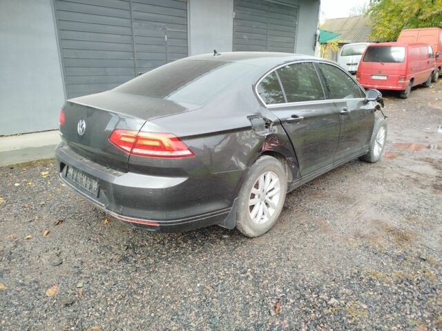 Сірий Фольксваген Пассат, об'ємом двигуна 0 л та пробігом 190 тис. км за 9800 $, фото 1 на Automoto.ua