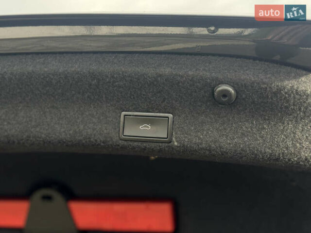 Серый Фольксваген Пассат, объемом двигателя 1.97 л и пробегом 245 тыс. км за 20500 $, фото 48 на Automoto.ua