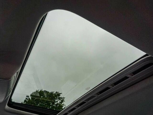 Фольксваген Пассат 2019 в Львове на Automoto.ua Серый Фольксваген Пассат, объемом двигателя 2 л и пробегом 40 тыс. км за 7500 $, фото 6 на Automoto.ua