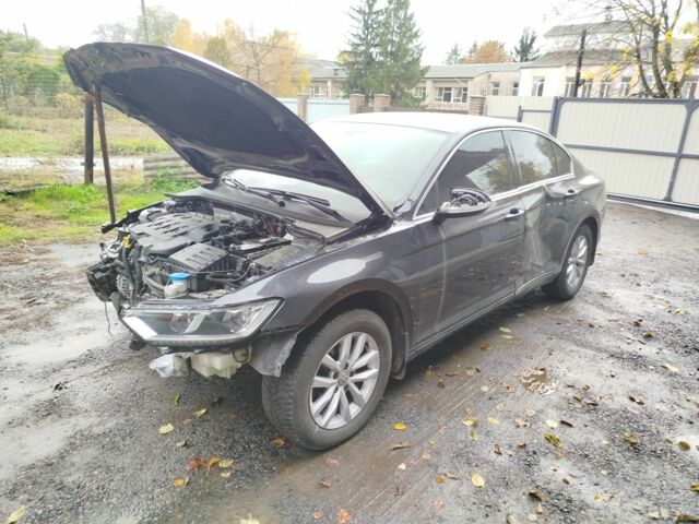 Сірий Фольксваген Пассат, об'ємом двигуна 0 л та пробігом 190 тис. км за 9800 $, фото 6 на Automoto.ua