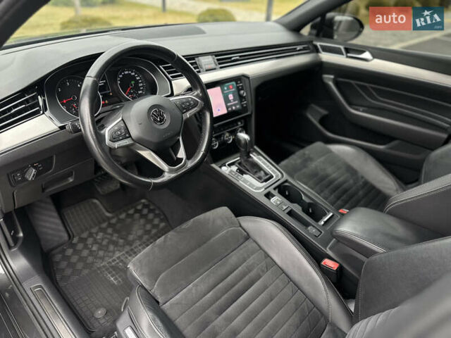 Серый Фольксваген Пассат, объемом двигателя 1.97 л и пробегом 245 тыс. км за 20500 $, фото 28 на Automoto.ua