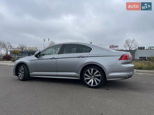 Серый Фольксваген Пассат, объемом двигателя 2 л и пробегом 237 тыс. км за 21000 $, фото 2 на Automoto.ua