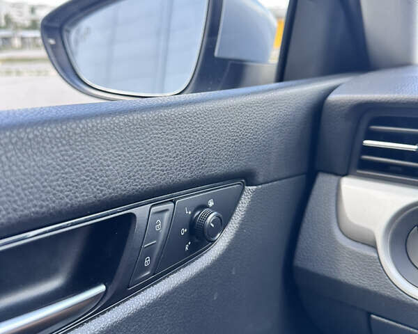 Сірий Фольксваген Пассат, об'ємом двигуна 1.98 л та пробігом 126 тис. км за 16000 $, фото 16 на Automoto.ua