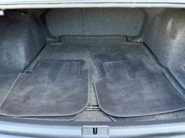 Серый Фольксваген Пассат, объемом двигателя 2 л и пробегом 88 тыс. км за 7900 $, фото 11 на Automoto.ua