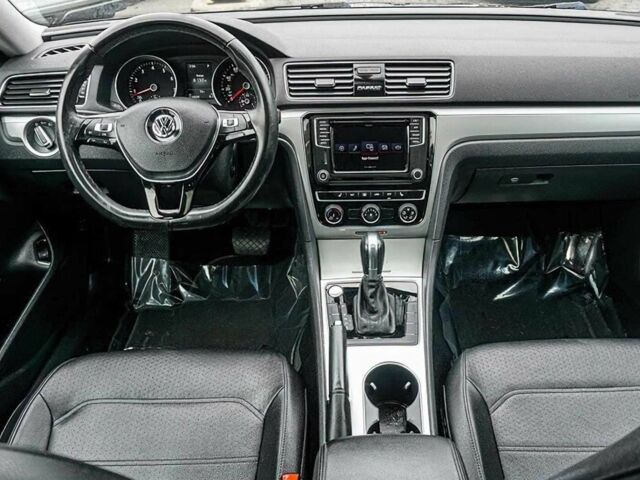 Фольксваген Пассат 2019 в Львове на Automoto.ua Серый Фольксваген Пассат, объемом двигателя 2 л и пробегом 40 тыс. км за 7500 $, фото 10 на Automoto.ua