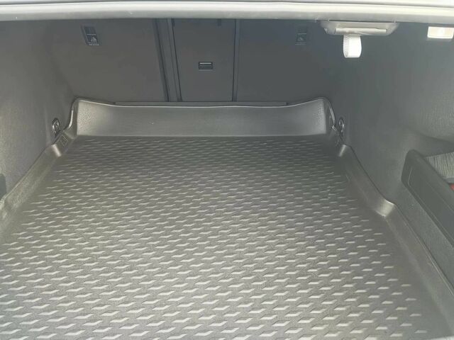 Серый Фольксваген Пассат, объемом двигателя 2 л и пробегом 46 тыс. км за 5500 $, фото 11 на Automoto.ua