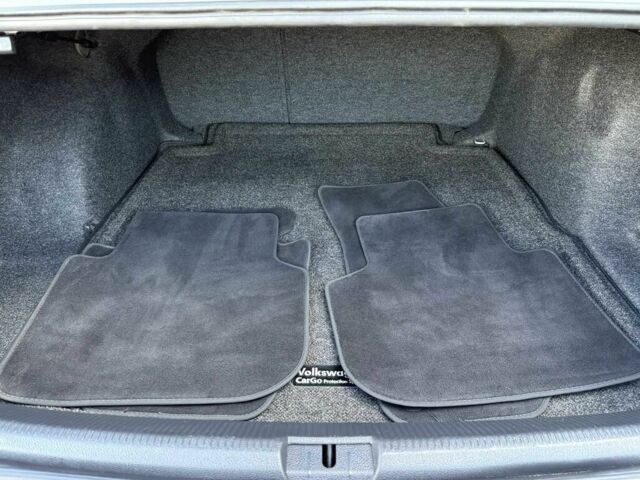 Серый Фольксваген Пассат, объемом двигателя 2 л и пробегом 46 тыс. км за 7800 $, фото 12 на Automoto.ua