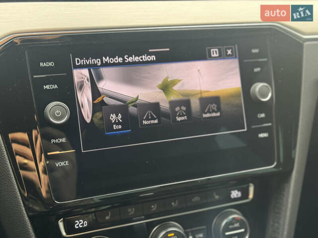 Серый Фольксваген Пассат, объемом двигателя 1.97 л и пробегом 245 тыс. км за 20500 $, фото 42 на Automoto.ua