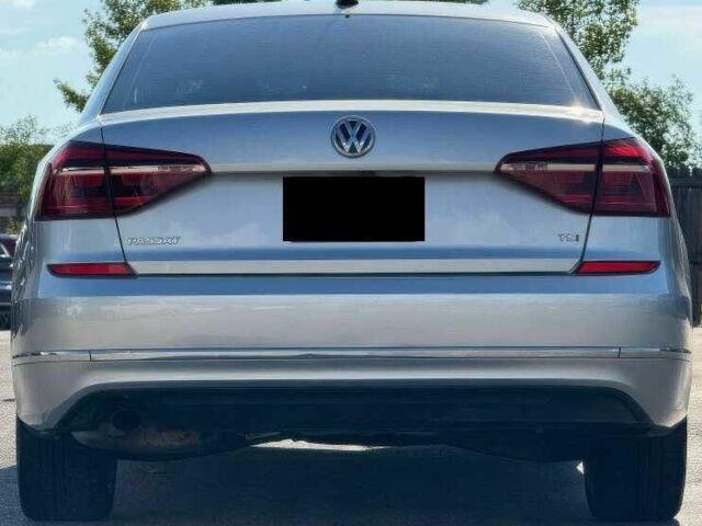 Серый Фольксваген Пассат, объемом двигателя 2 л и пробегом 88 тыс. км за 7900 $, фото 5 на Automoto.ua