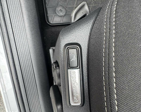 Сірий Фольксваген Пассат, об'ємом двигуна 1.8 л та пробігом 69 тис. км за 21500 $, фото 11 на Automoto.ua