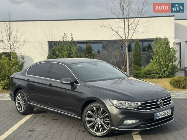 Серый Фольксваген Пассат, объемом двигателя 1.97 л и пробегом 245 тыс. км за 20500 $, фото 3 на Automoto.ua