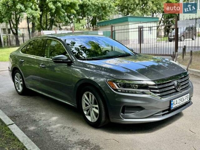 Сірий Фольксваген Пассат, об'ємом двигуна 2 л та пробігом 128 тис. км за 19000 $, фото 4 на Automoto.ua