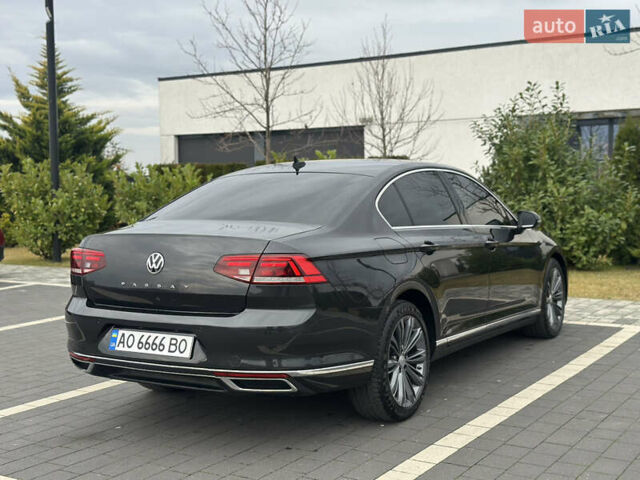 Серый Фольксваген Пассат, объемом двигателя 1.97 л и пробегом 245 тыс. км за 20500 $, фото 9 на Automoto.ua