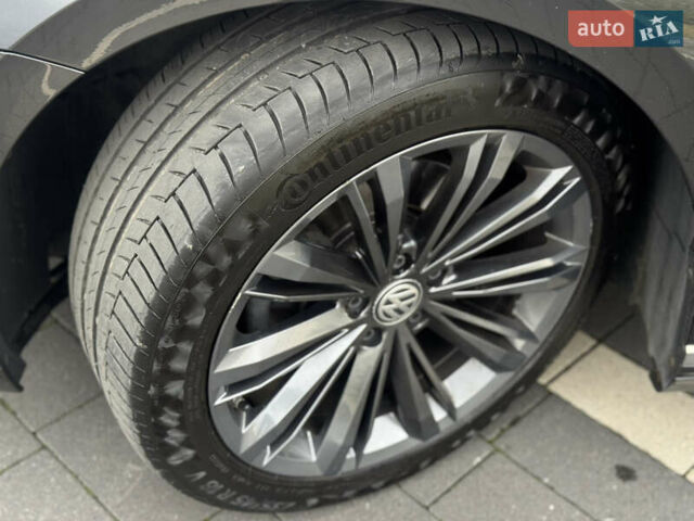 Серый Фольксваген Пассат, объемом двигателя 1.97 л и пробегом 245 тыс. км за 20500 $, фото 22 на Automoto.ua