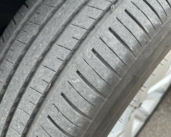 Серый Фольксваген Пассат, объемом двигателя 1.97 л и пробегом 186 тыс. км за 19990 $, фото 7 на Automoto.ua
