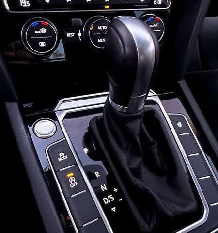 Серый Фольксваген Пассат, объемом двигателя 2 л и пробегом 237 тыс. км за 21000 $, фото 48 на Automoto.ua