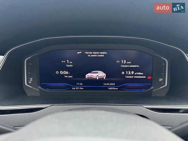 Серый Фольксваген Пассат, объемом двигателя 1.97 л и пробегом 168 тыс. км за 25500 $, фото 4 на Automoto.ua