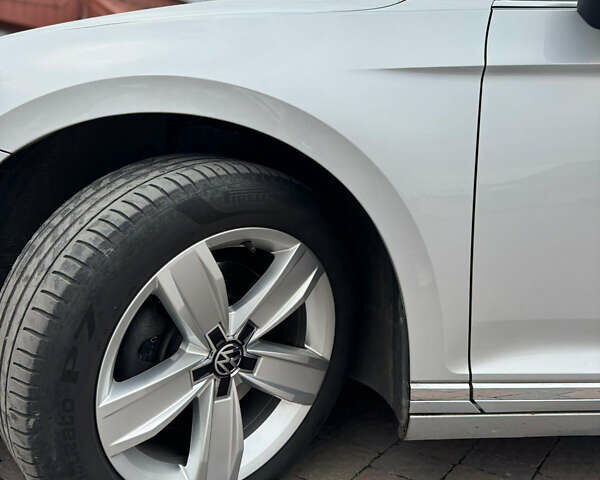 Серый Фольксваген Пассат, объемом двигателя 2 л и пробегом 202 тыс. км за 24990 $, фото 10 на Automoto.ua