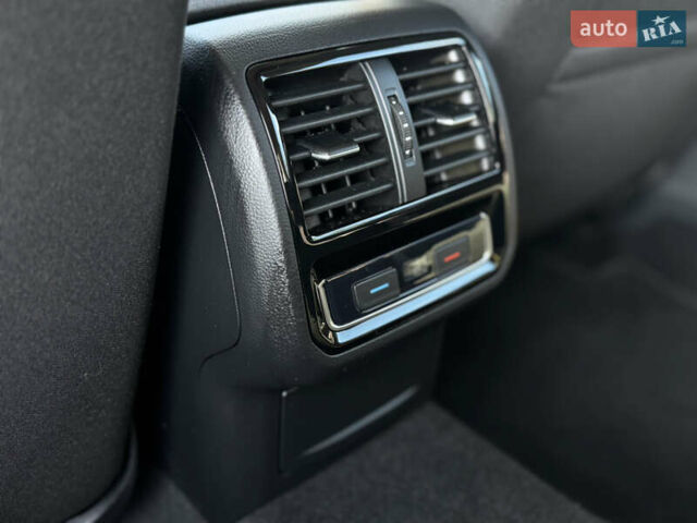 Серый Фольксваген Пассат, объемом двигателя 2 л и пробегом 181 тыс. км за 24900 $, фото 57 на Automoto.ua