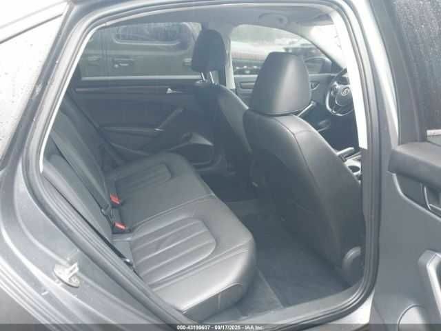 Серый Фольксваген Пассат, объемом двигателя 2 л и пробегом 66 тыс. км за 13000 $, фото 7 на Automoto.ua