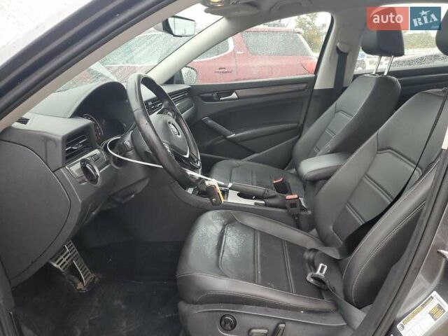 Серый Фольксваген Пассат, объемом двигателя 2 л и пробегом 65 тыс. км за 8757 $, фото 6 на Automoto.ua