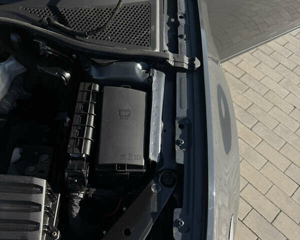 Серый Фольксваген Пассат, объемом двигателя 2 л и пробегом 181 тыс. км за 24900 $, фото 37 на Automoto.ua