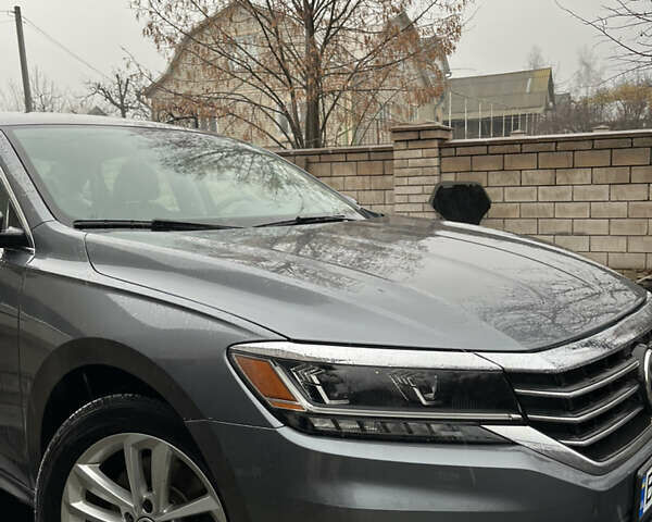 Серый Фольксваген Пассат, объемом двигателя 1.98 л и пробегом 114 тыс. км за 16000 $, фото 6 на Automoto.ua