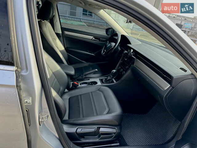 Серый Фольксваген Пассат, объемом двигателя 2 л и пробегом 155 тыс. км за 14999 $, фото 11 на Automoto.ua