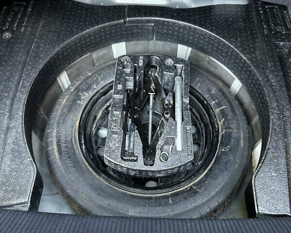 Серый Фольксваген Пассат, объемом двигателя 1.98 л и пробегом 107 тыс. км за 18900 $, фото 22 на Automoto.ua