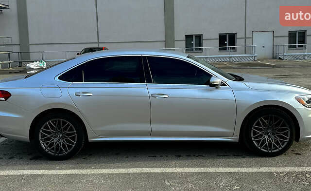 Серый Фольксваген Пассат, объемом двигателя 2 л и пробегом 155 тыс. км за 14999 $, фото 6 на Automoto.ua