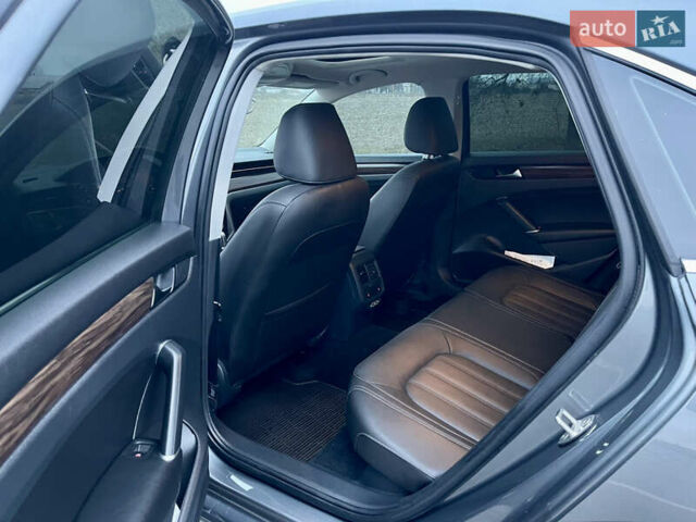 Серый Фольксваген Пассат, объемом двигателя 1.98 л и пробегом 45 тыс. км за 19899 $, фото 20 на Automoto.ua