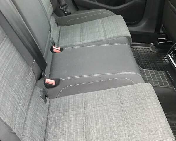 Сірий Фольксваген Пассат, об'ємом двигуна 1.97 л та пробігом 160 тис. км за 27700 $, фото 15 на Automoto.ua