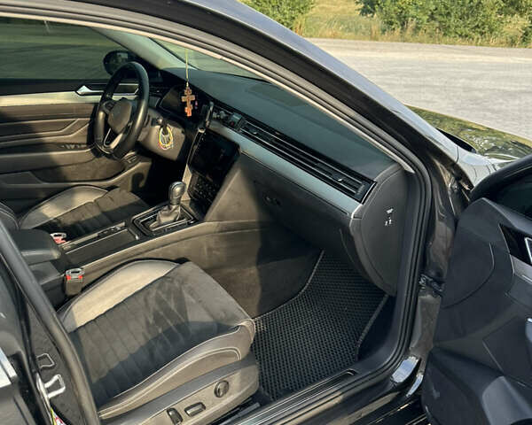 Серый Фольксваген Пассат, объемом двигателя 1.97 л и пробегом 150 тыс. км за 23500 $, фото 11 на Automoto.ua