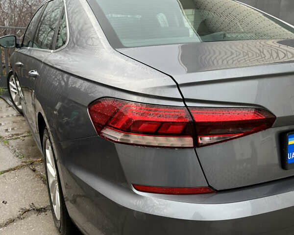 Серый Фольксваген Пассат, объемом двигателя 1.98 л и пробегом 114 тыс. км за 16000 $, фото 9 на Automoto.ua