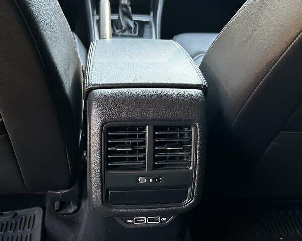 Серый Фольксваген Пассат, объемом двигателя 1.98 л и пробегом 107 тыс. км за 18900 $, фото 17 на Automoto.ua