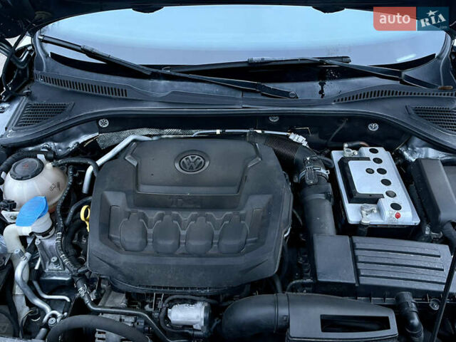 Серый Фольксваген Пассат, объемом двигателя 1.98 л и пробегом 45 тыс. км за 19899 $, фото 24 на Automoto.ua