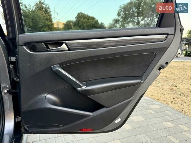 Серый Фольксваген Пассат, объемом двигателя 1.98 л и пробегом 68 тыс. км за 18900 $, фото 57 на Automoto.ua