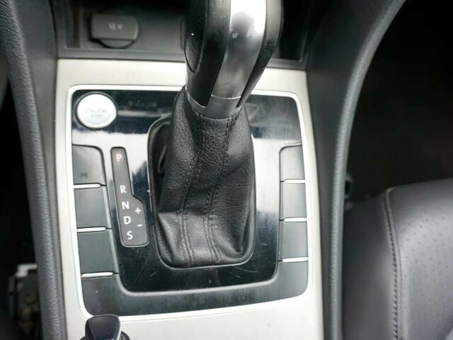 Сірий Фольксваген Пассат, об'ємом двигуна 2 л та пробігом 31 тис. км за 2700 $, фото 7 на Automoto.ua